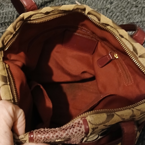 Coach Tan and Burgundy Patterned Shoulder Bag - Picture 10 of 11